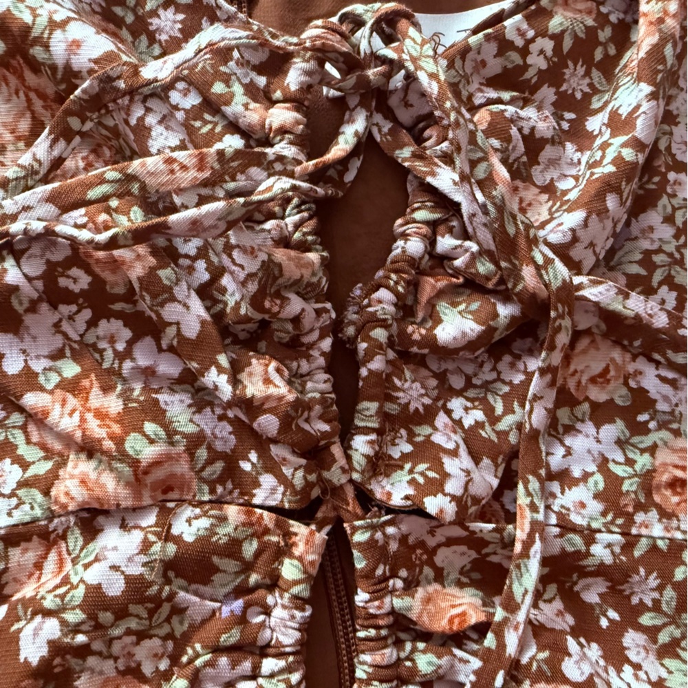 Astr Floral Puff Sleeve Maxi Dress - Pink and Brown Sz L Front Cutout Coquette - Picture 8 of 15